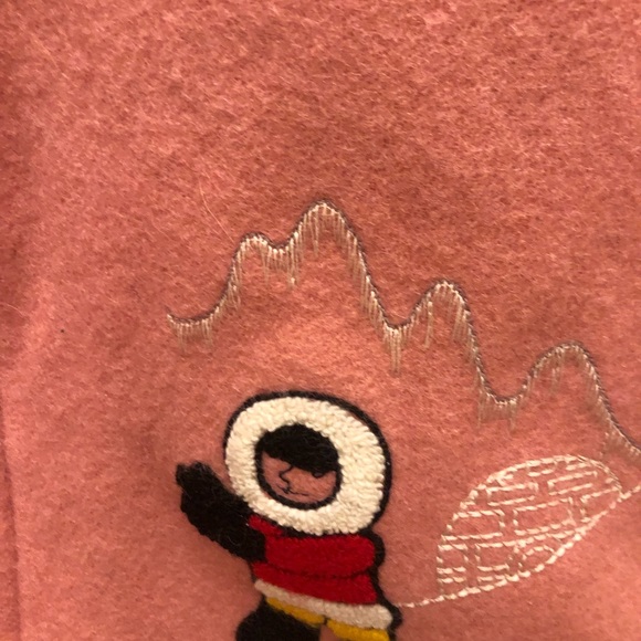 Sweet child size dusty rose unique Vintage Northern Parka made in Canada. - Picture 3 of 14